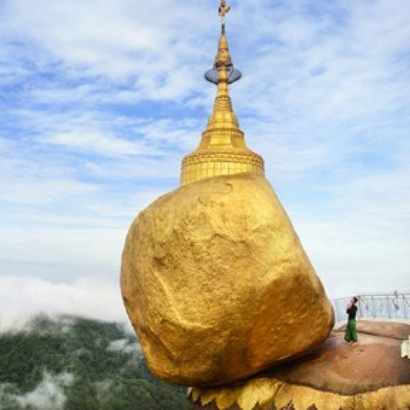 Day 02 - YANGON / GOLDEN ROCK